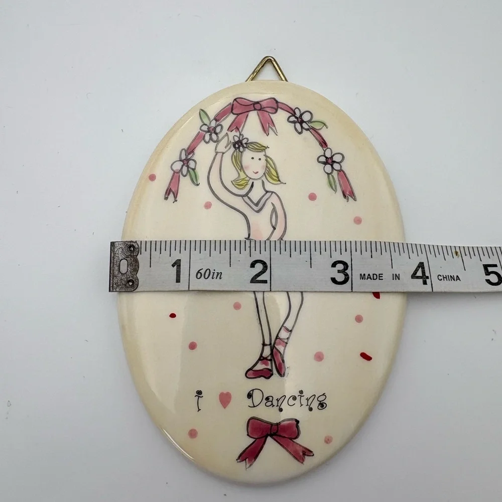 N/A charming vintage